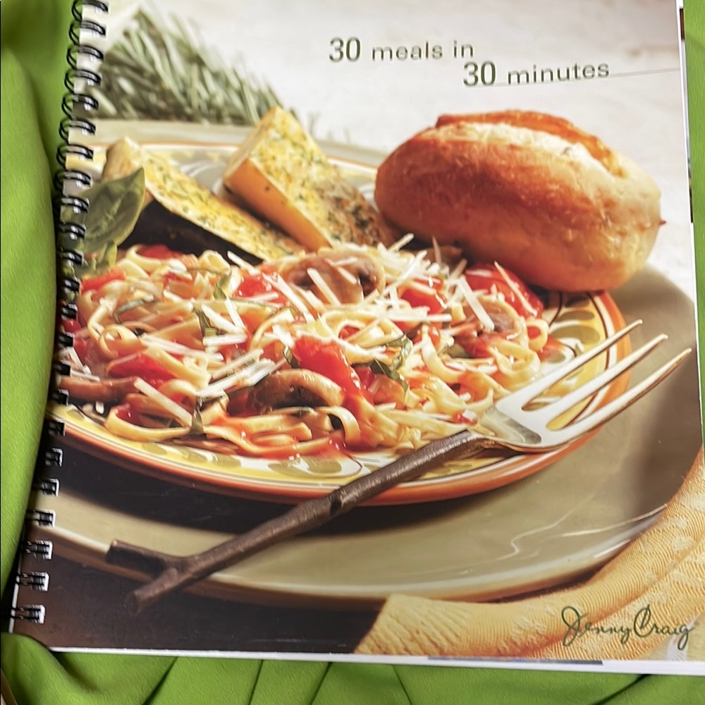 30 Meals in 30 Minutes Cookbook